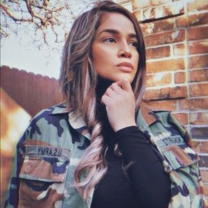 Meet your Posher, Dora